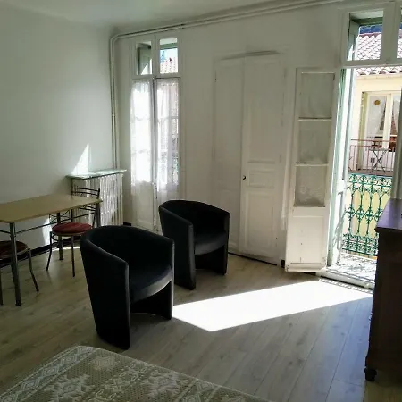 T1 Rue Castellane *